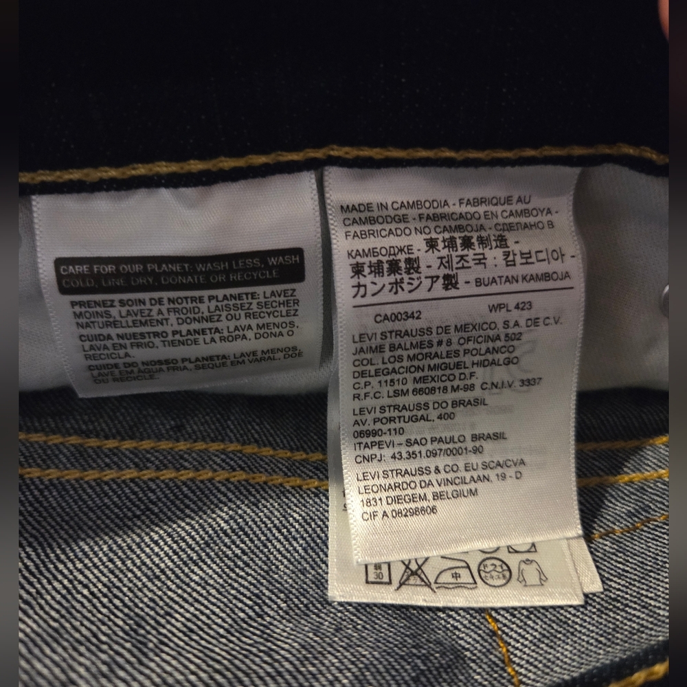 Levi's 505 men's W36 jean shorts dark wash Levi Strauss Preowned jean shorts. - Picture 6 of 11